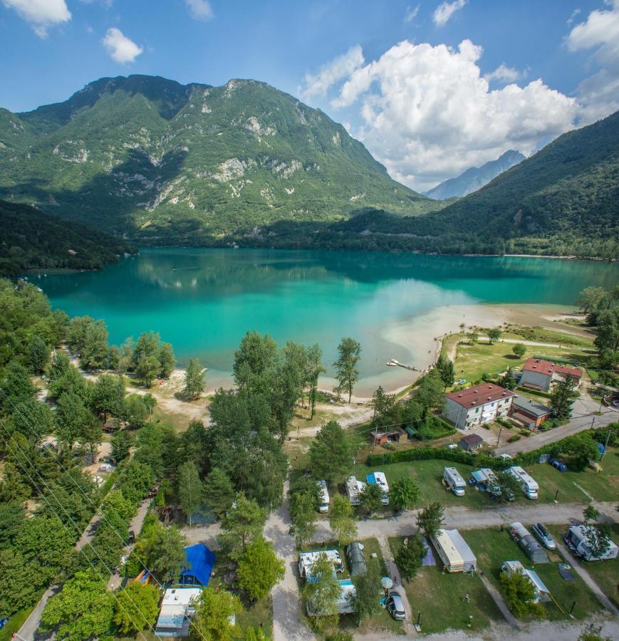 מלון Alesso Camping Lago 3 Comuni מראה חיצוני תמונה